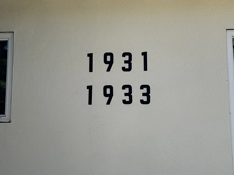 1933 S Palm Grove Ave — Photo 1