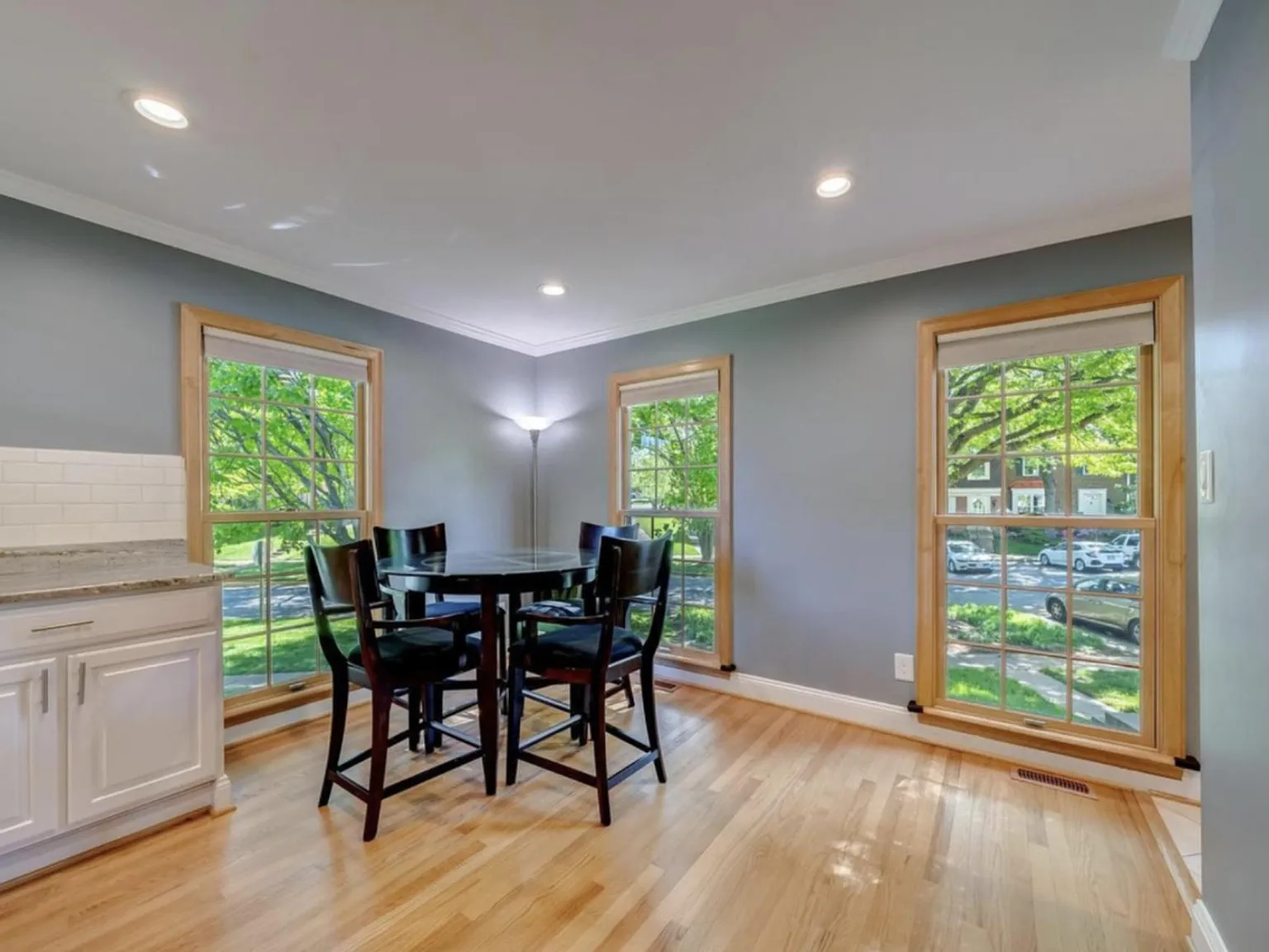 3 bed, 3.5 bath, 1980 sqft, $3,500 — Photo 4