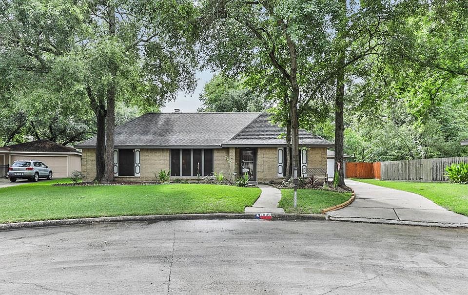 1st image of 3606 Maple Glen Dr