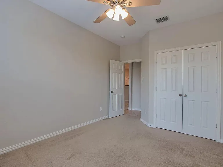 1825 Brookview Dr — Photo 14