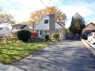 10 Esmond Cres, Toronto, ON M9W3P8