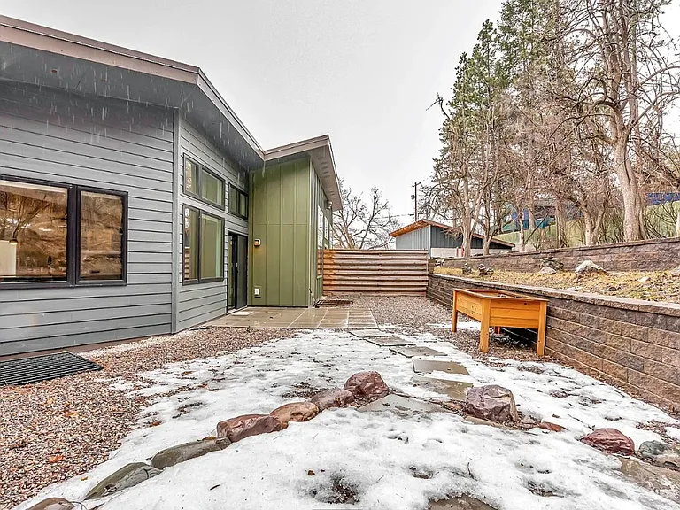 1250 Basecamp Dr #C — Photo 32