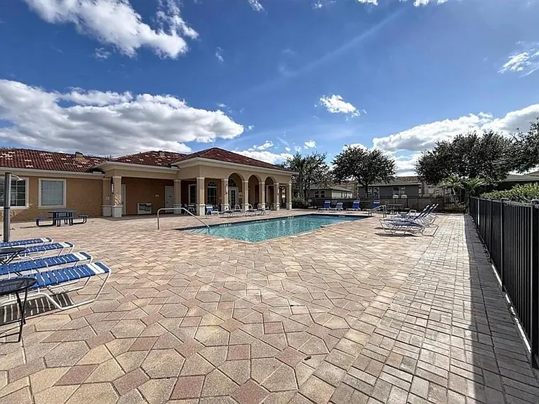 2404 Bella Vista Dr — Photo 59