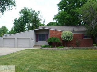 2334 Tecumseh River Rd, Lansing, MI 48906
