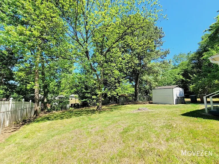 2311 Larkspur Dr — Photo 5
