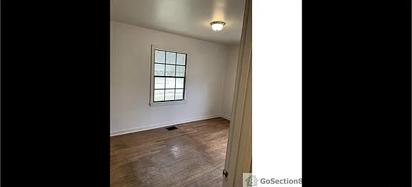 3 bed, 1110 sqft, $950 — Photo 4