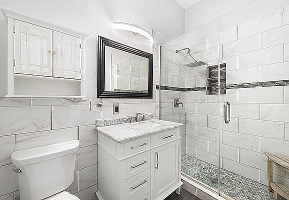 5th image of 38 E 126th St #1