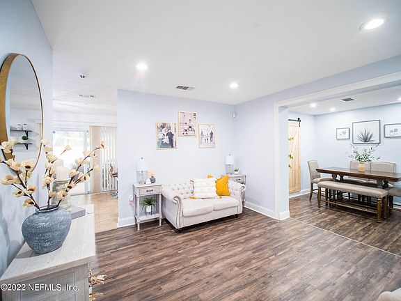 5th image of 6157 DEEPWOOD Drive W