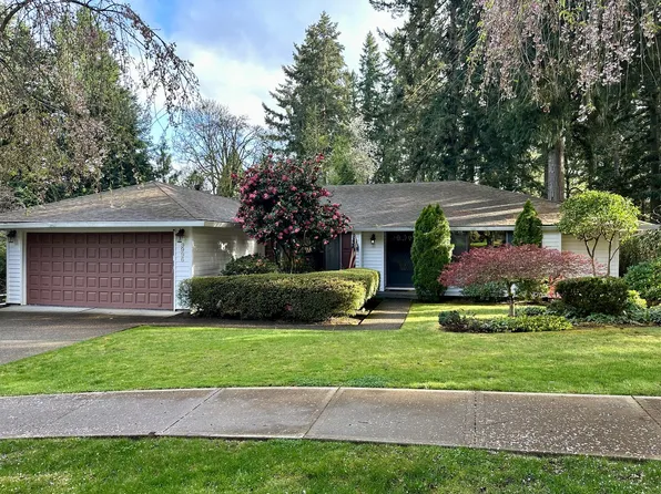 9996 SW Coquille Dr, Tualatin, OR 97062