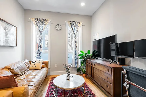 Rented by Corcoran | media 4