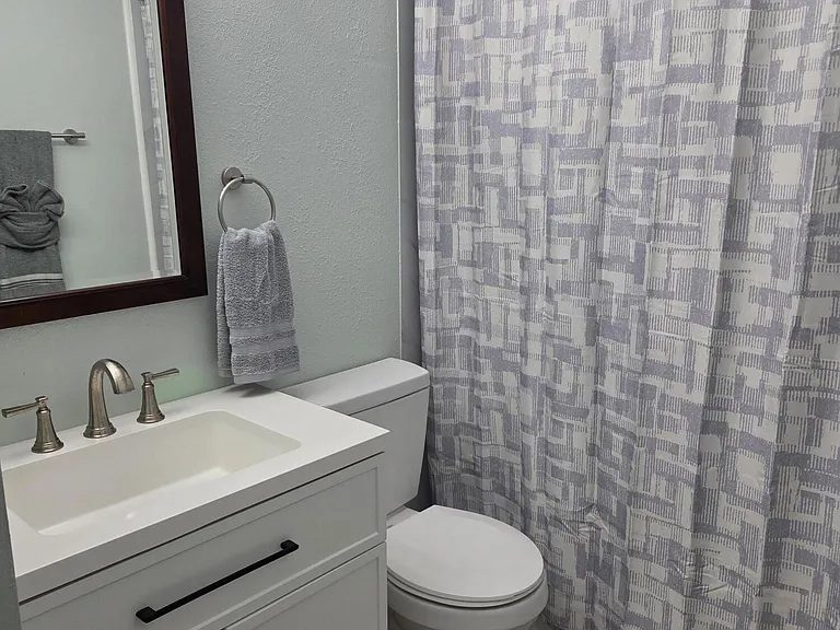 400 Beach Park Ln — Photo 12