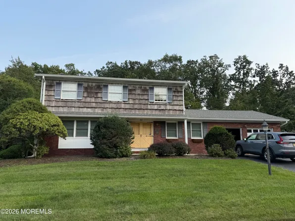 29 Meadowbrook Drive, Howell, NJ 07731