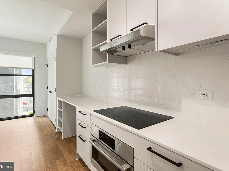 1625 Eckington Pl NE #515 — Photo 9