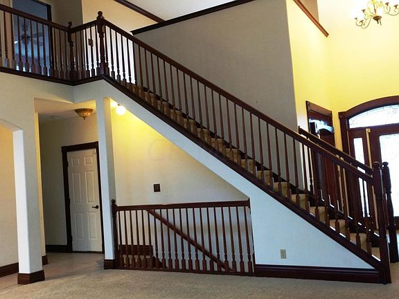 4th image of 205 Shaleridge Dr