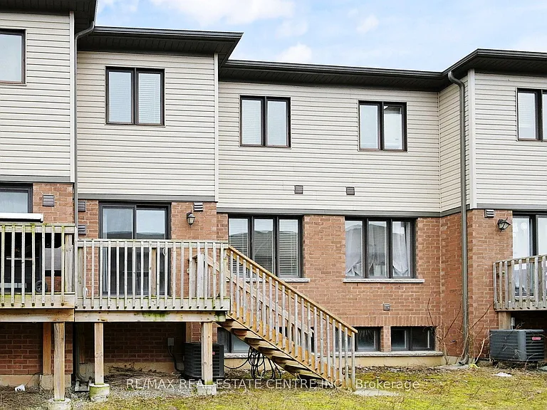 80 Scarletwood St — Photo 42