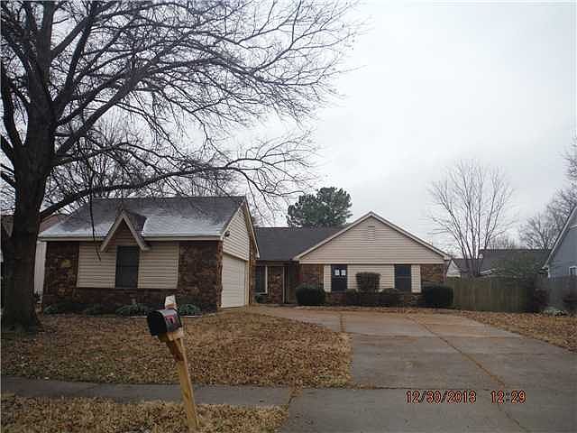 1st image of 6375 Wood Park Dr