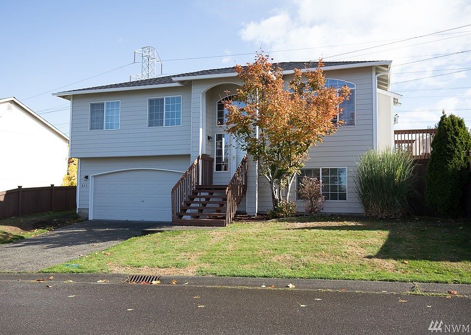 1st image of 611 87th Dr SE