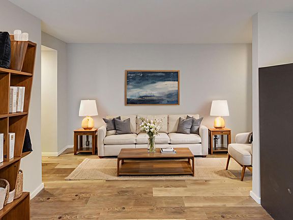 5th image of 5424 Delmar Blvd #1