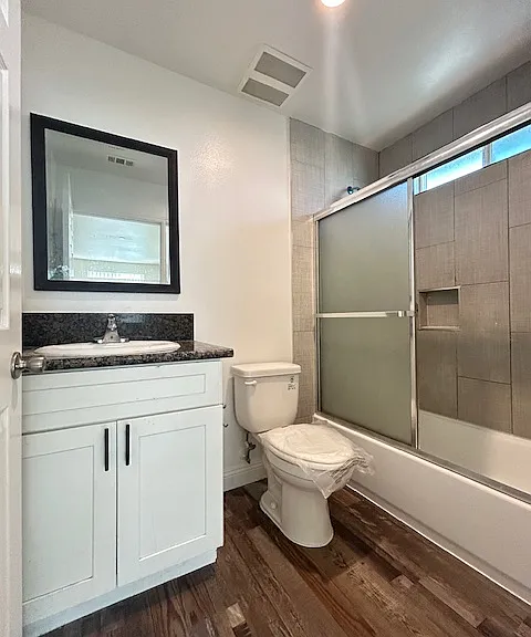 211 E 84th Pl #213-1/2 — Photo 18