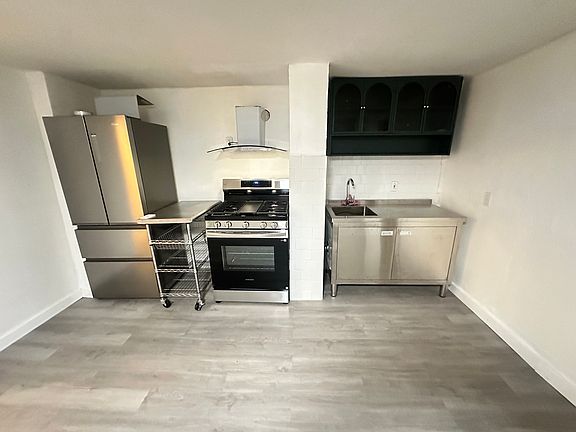 2nd image of 56 7th St APT 3