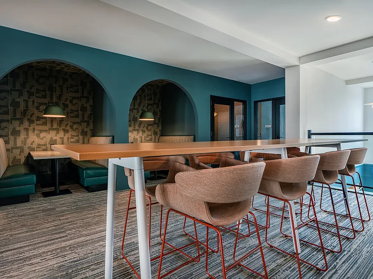 Co-Working Stations