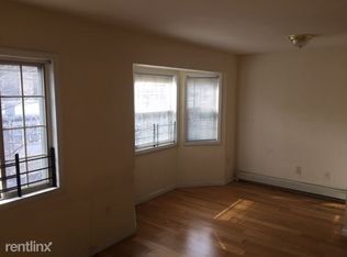 11605 Myrtle Ave, Richmond Hill, NY 11418