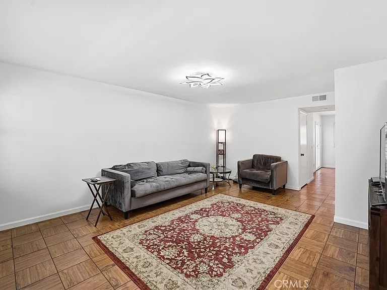 104 Oval Rd — Photo 2