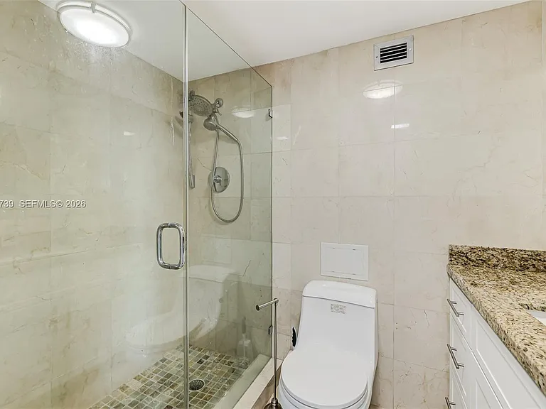 6039 Collins Ave #936 — Photo 26