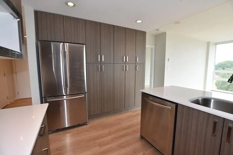 2 bed, 844 sqft, $2,550 — Photo 2