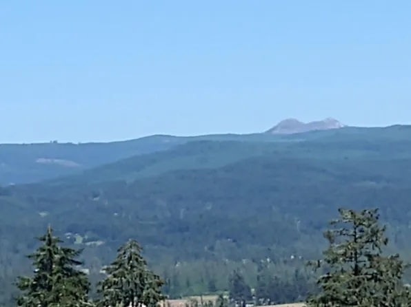 984 S 66th Pl, Springfield, OR 97478