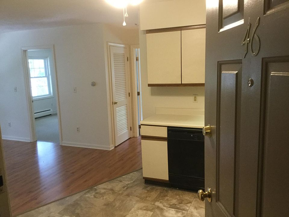 Entrance to Apt 46