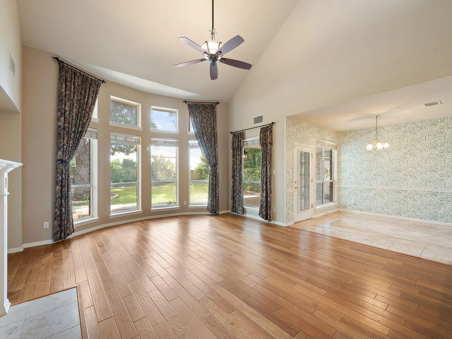 4 bed, 2.5 bath, 3148 sqft, $3,500 — Photo 4