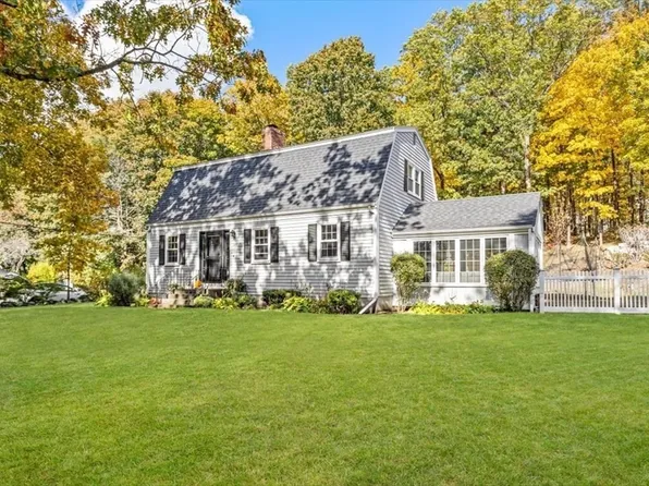 249 High St, Hingham, MA 02043