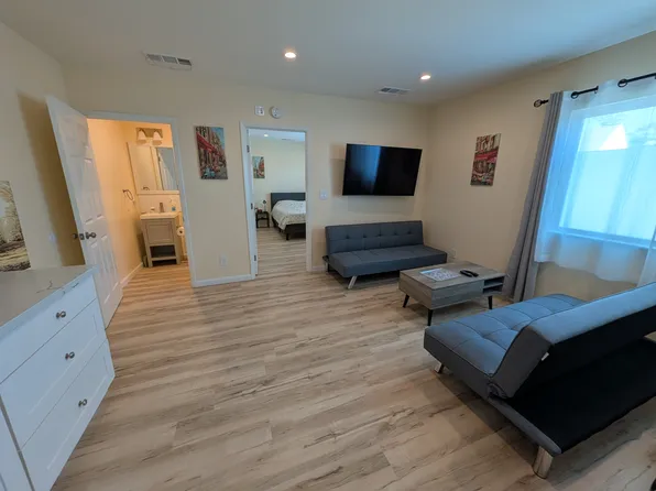 1250 Idlewood Rd #A, Glendale, CA 91202