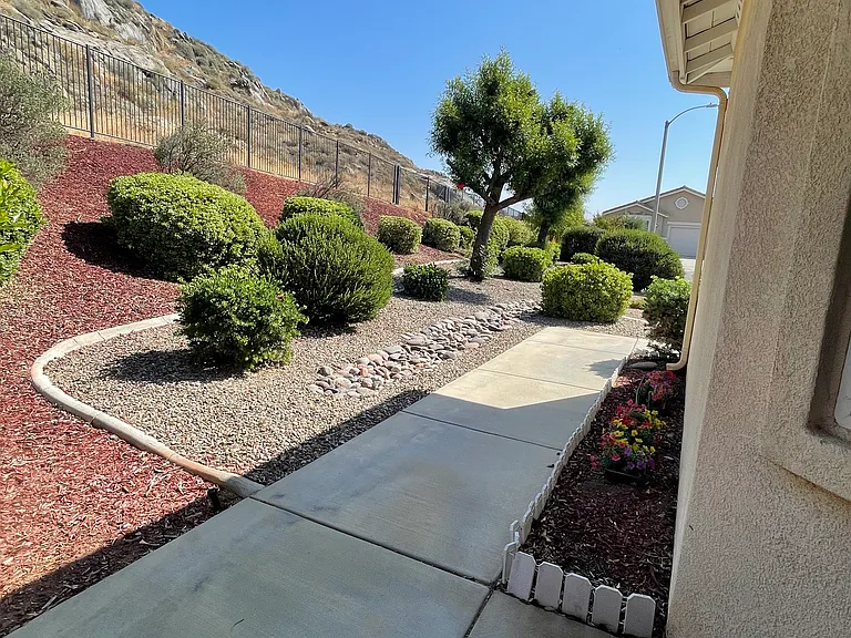215 Hoch Way — Photo 13