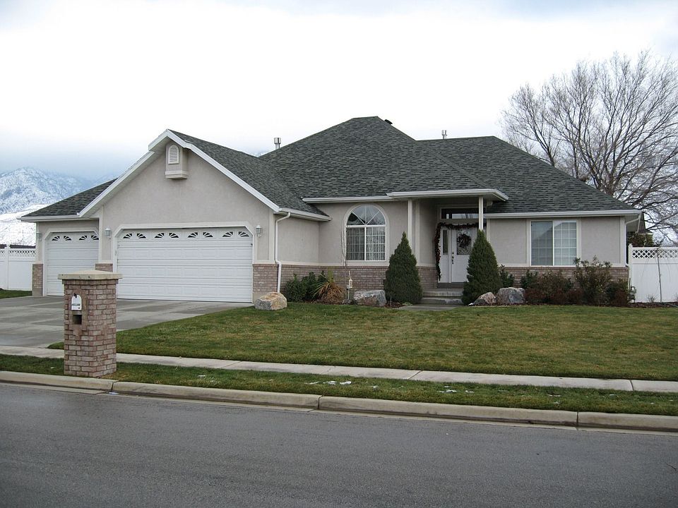 1/2 acre cul-de-sac lot