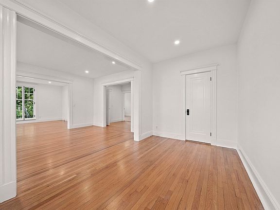 5th image of 3 Bradford Ter APT 3