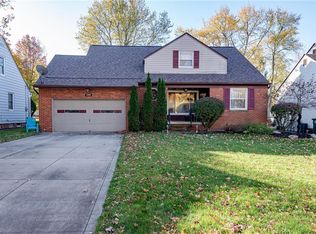 4908 S Sedgewick Rd, Lyndhurst, OH 44124