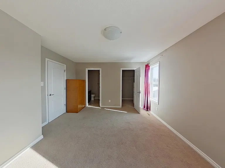 7665 Schmid Cres NW — Photo 7