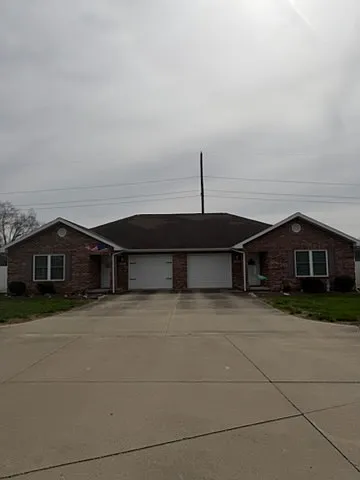 130 Daleview Drive — Photo 1