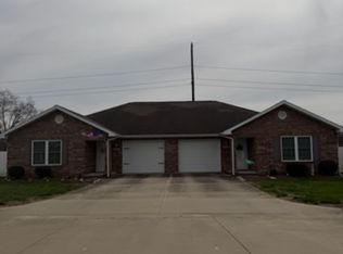 218 Dale Haven Dr #B, Vincennes, IN 47591