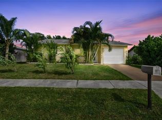 3031 Muir St, Holiday, FL 34691