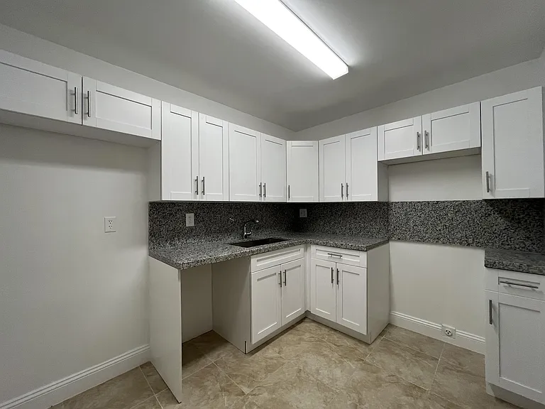 4334 NW 9th Ave #9-3 — Photo 1