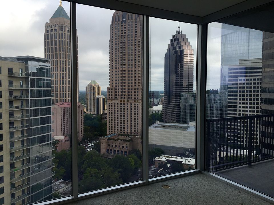 2nd image of 1080 Peachtree St NE Unit 2014