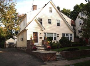 608 Francis St, Pelham, NY 10803