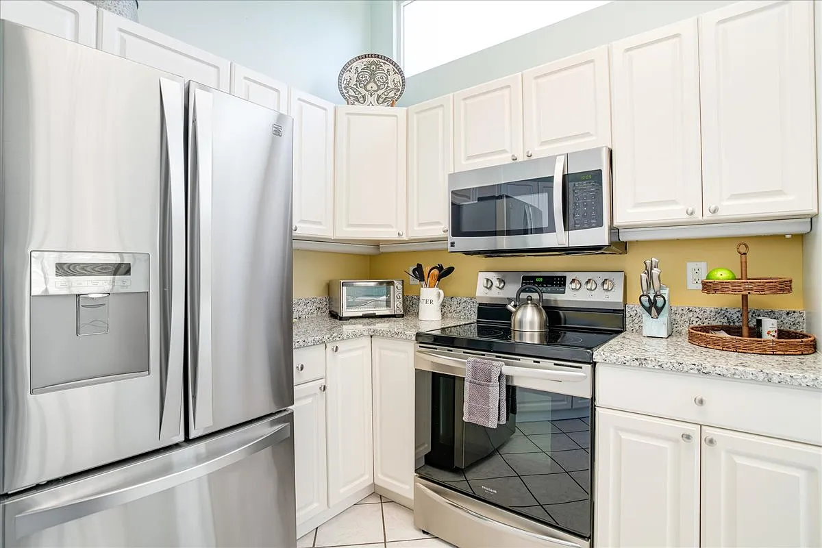 3 bed, 1716 sqft, $20,000 — Photo 4