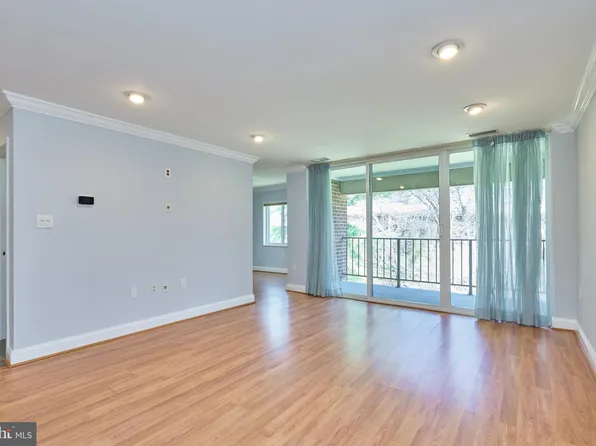 1426 Northgate Sq Unit 26/22B, Reston, VA 20190