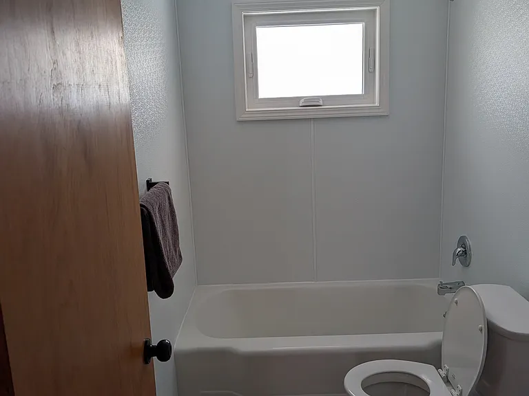 25 David Ave — Photo 11