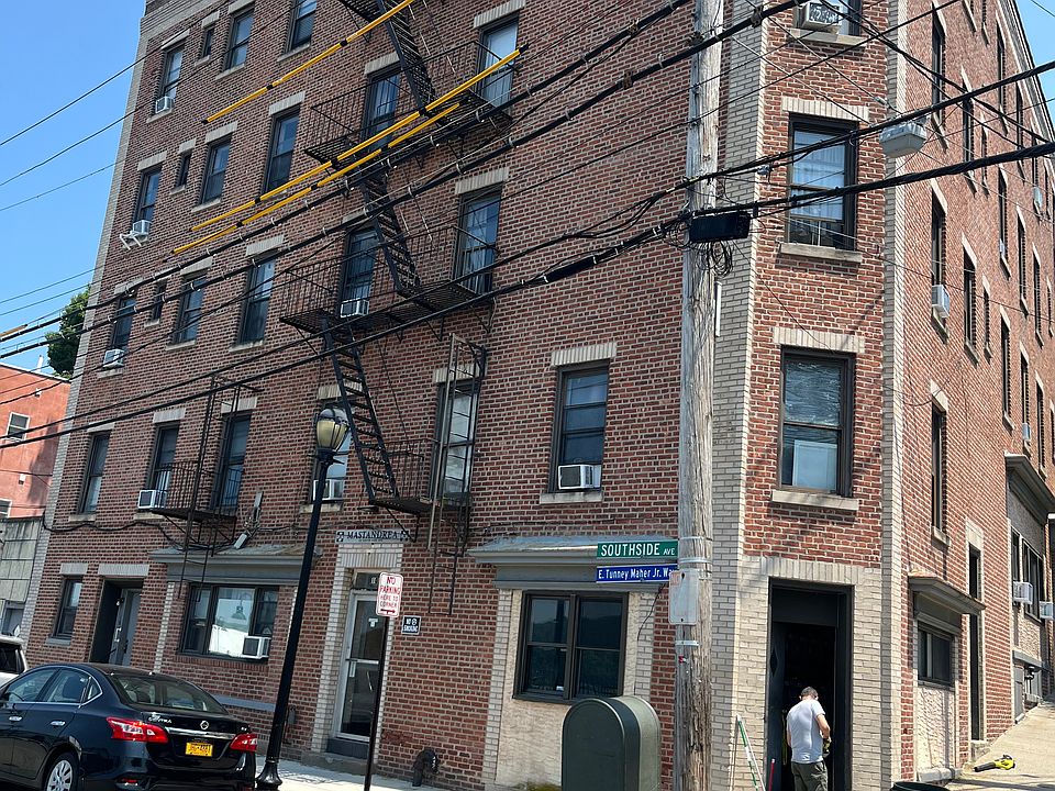 1st image of 101 Southside Ave #1E