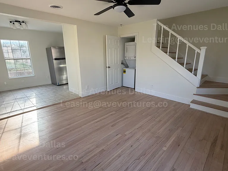 305 N Oak Cliff Blvd #305 — Photo 2